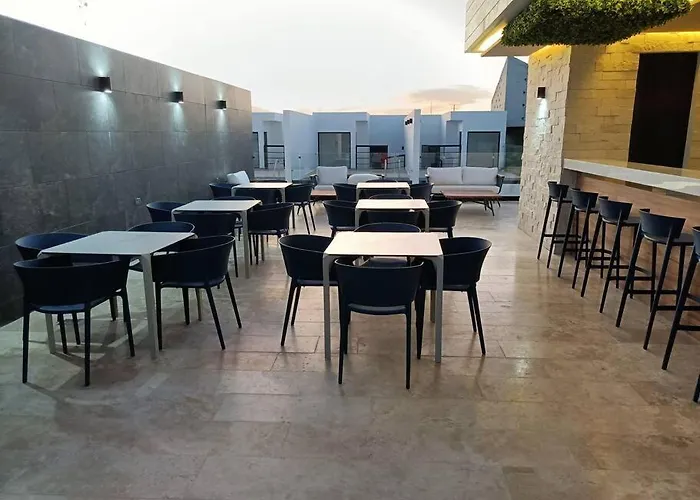 Apartment Menesse Mitdtown2 , Ave 25th *